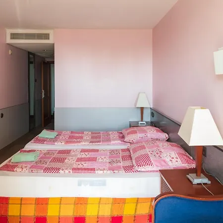 Hotel Négy évszak 3*