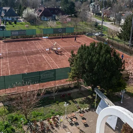 Negy Evszak Panzio 3* Σίοφοκ