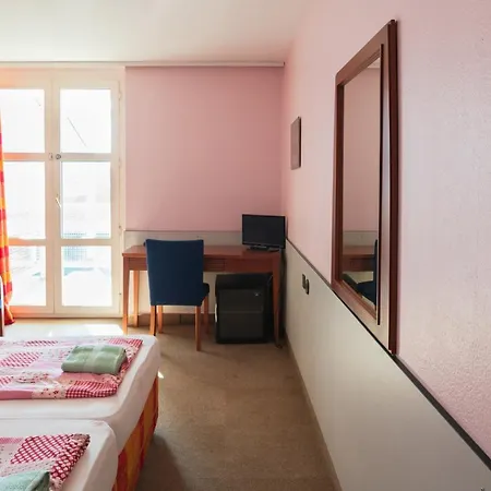 Negy Evszak Panzio Siófok