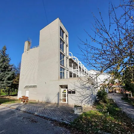 Negy Evszak Panzio Hotel Siófok