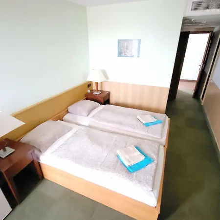 Négy évszak 3* Siófok