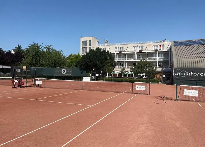 Negy Evszak Panzio 3* Siófok