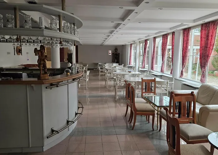 Negy Evszak Panzio 3* Siofok
